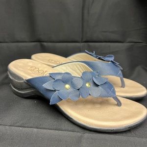 Malu-Super Comfort,Blue/Black Flower Flip Flops, Size:6,Pre-owned good condition